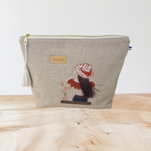 Trousse  » l&rsquo;élégante » chapeau fleuri